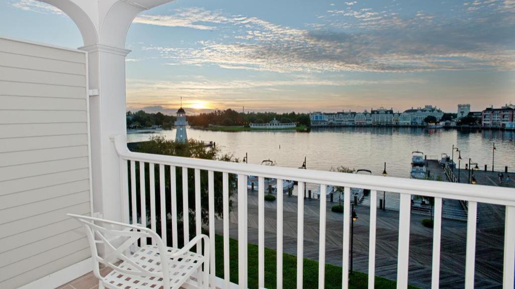 Disney'S Yacht Club Resort Lake Buena Vista Extérieur photo